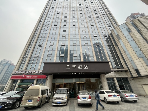2412184急5.5w紧邻地铁口5个包写字楼精装棋牌室低价转让 2412184急5.5w紧邻地铁口5个包写字楼精装棋牌室低价转让