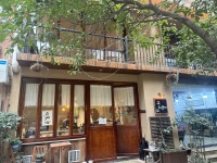 2412193雨花区韶山北路临街小区出入口投入 70 个的 160 平咖啡馆