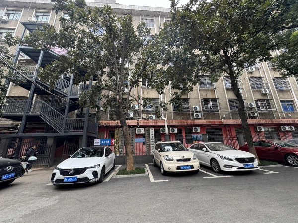 251028德雅路商圈.日租.时租.月租精装办公培训场地出租 251028德雅路商圈.日租.时租.月租精装办公培训场地出租