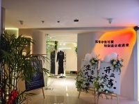 151031德思勤b4栋服装店整体急转让(可空转)