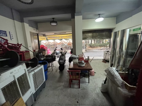 151037杨帆夜市临街门面优价转让(可空转 151037杨帆夜市临街门面优价转让(可空转