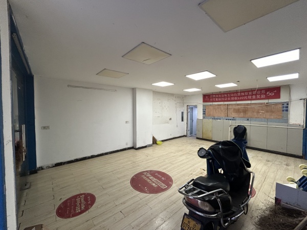 252096星沙主干道大型社区临街门面房东直租(无行业限制 252096星沙主干道大型社区临街门面房东直租(无行业限制