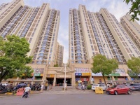 648138便宜租!卓越蔚蓝城邦临街门面出租.无行业限制