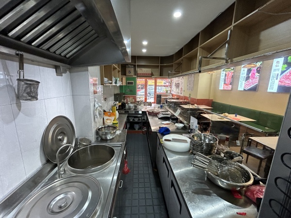 (已转)554039网红夜市!四方坪菜市场旁夜宵一条街餐馆优价转 (已转)554039网红夜市!四方坪菜市场旁夜宵一条街餐馆优价转