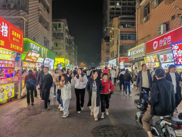 (已转)554039网红夜市!四方坪菜市场旁夜宵一条街餐馆优价转 (已转)554039网红夜市!四方坪菜市场旁夜宵一条街餐馆优价转