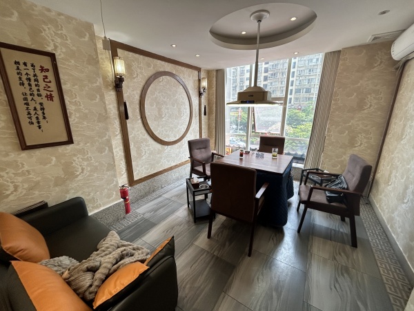 554049天心区南湖路临街二楼台球+棋牌室优价转让 554049天心区南湖路临街二楼台球+棋牌室优价转让