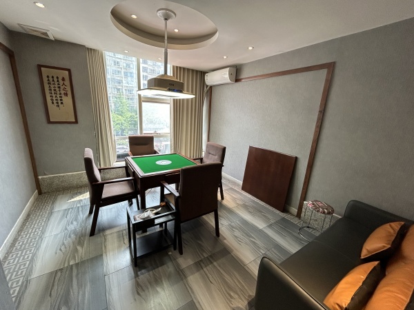 554049天心区南湖路临街二楼台球+棋牌室优价转让 554049天心区南湖路临街二楼台球+棋牌室优价转让