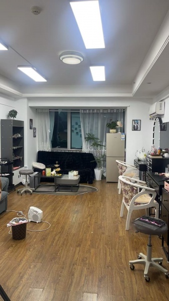 754130德思勤B6栋化妆工作室急转让(可空转 754130德思勤B6栋化妆工作室急转让(可空转
