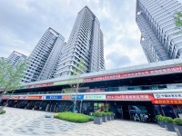 75501超便宜租！滨江金融中心.高档小区商业街门面