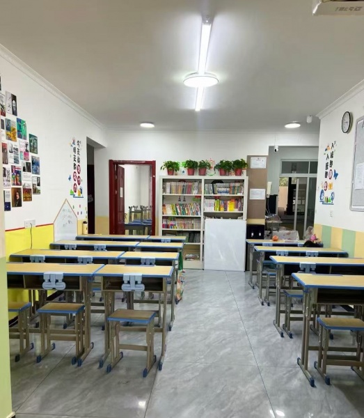 (已转)555159急急急转:青园小区对面托管机构转让(图片仅供参考) (已转)555159急急急转:青园小区对面托管机构转让(图片仅供参考)