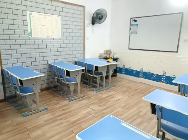 (已转)555159急急急转:青园小区对面托管机构转让(图片仅供参考) (已转)555159急急急转:青园小区对面托管机构转让(图片仅供参考)