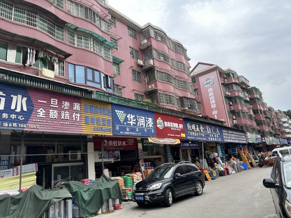 756112岳麓成熟市场,金盛建材市场出入口旺铺房东出租(无行业限制 756112岳麓成熟市场,金盛建材市场出入口旺铺房东出租(无行业限制