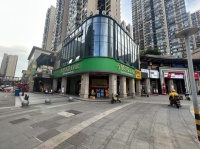 756141小区出入口转角药店空转适合任何行业（烟酒奶茶餐饮