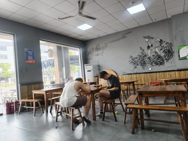 757062望城工业园区对面小区出入口商业街精装餐饮粉面急转 757062望城工业园区对面小区出入口商业街精装餐饮粉面急转