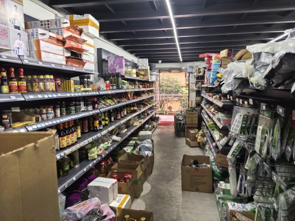 757080芙蓉区写字楼出入口线上线下日营1.7万+超市优价转让 757080芙蓉区写字楼出入口线上线下日营1.7万+超市优价转让