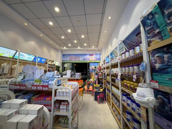 258002可空转无行业限制转让望城月亮岛小区出入口母婴店 258002可空转无行业限制转让望城月亮岛小区出入口母婴店