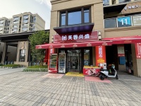 758010小区出入口头铺A点位置日营3k便利百货超市转
