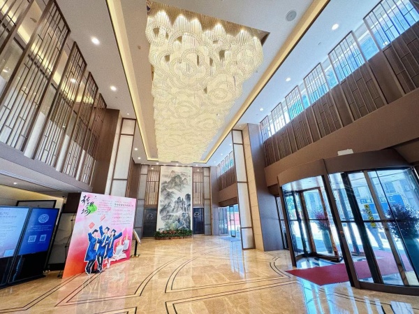 558017租金便宜.地铁口.大华宾馆写字楼出租.拎包办公 558017租金便宜.地铁口.大华宾馆写字楼出租.拎包办公