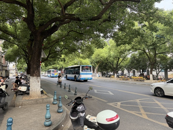 (已转)258068火爆,大学城麓山南路网红打卡店临街门面优价转让 (已转)258068火爆,大学城麓山南路网红打卡店临街门面优价转让