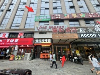 258089低价！8.5万就转大学旁大型小区7个包厢品牌棋牌室