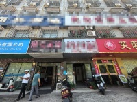 558157【22.8万急转】星沙十字路口临街41间房独栋带电梯酒店