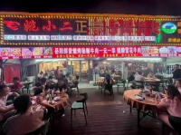559089泉塘夜宵一条街临街餐饮门面优价转让（下午电联)
