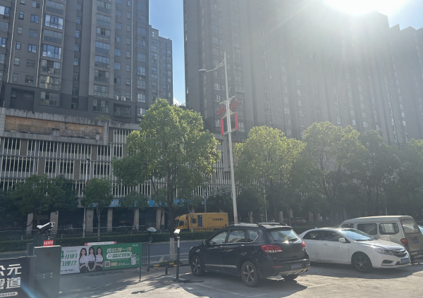 759111雨花区多个小区出入口对面烤鸭小吃店优转无行业限制 759111雨花区多个小区出入口对面烤鸭小吃店优转无行业限制