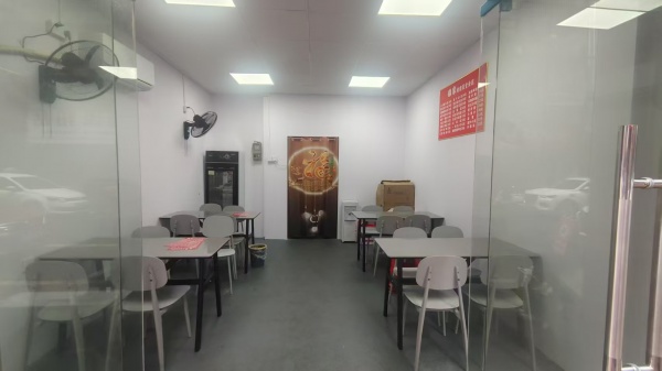 359201岳麓区润泽园大型社区月流水25万+的外卖店低价转让 359201岳麓区润泽园大型社区月流水25万+的外卖店低价转让