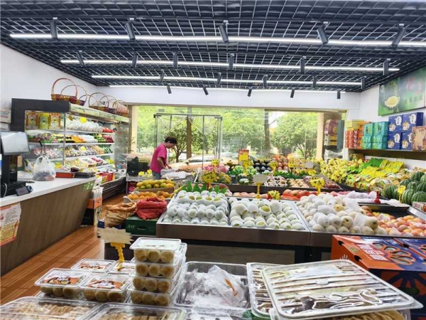 559218日营业额四千左右大型小区出入口水果店转让 559218日营业额四千左右大型小区出入口水果店转让