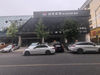 651051中南汽车城临街700平展厅场地门面出租无行业限制