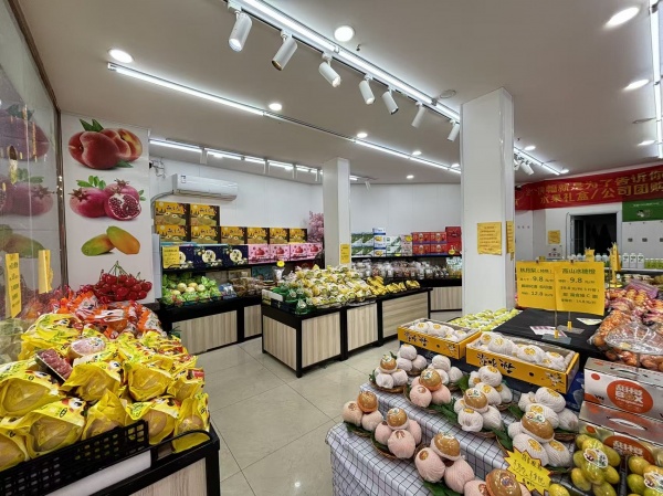 651088急转!大型小区出入口日营7k+品牌水果店可空转 651088急转!大型小区出入口日营7k+品牌水果店可空转