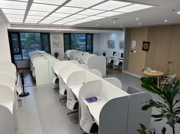 351097麓山国际洋湖实验学校旁临街托管、智习室优价转让 351097麓山国际洋湖实验学校旁临街托管、智习室优价转让