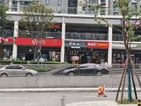 6510124日营四千+以大型成熟小区出入口生鲜水果超市带冷库转让