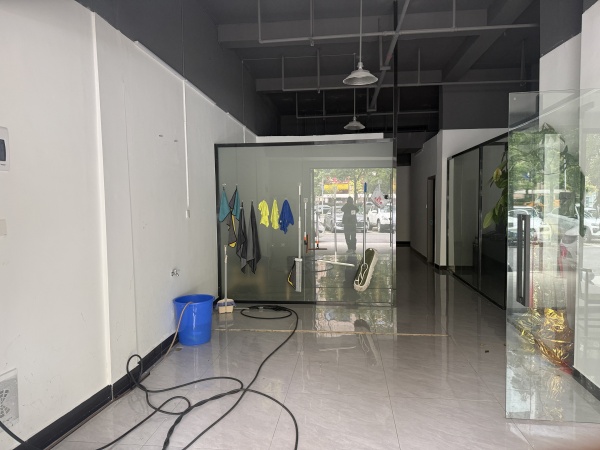 (已租)6510158雨花区杜花路高档小区精装修无行业限制商铺直租 (已租)6510158雨花区杜花路高档小区精装修无行业限制商铺直租