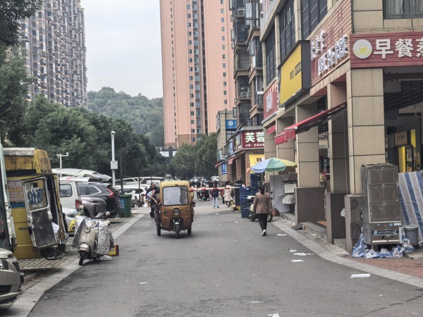 3511009雨花区小学和幼儿园正对面临街早餐小吃店低价转让 3511009雨花区小学和幼儿园正对面临街早餐小吃店低价转让