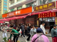 5511093火爆！望城月亮岛大型菜市场入口60平门面优价转让！可空转！