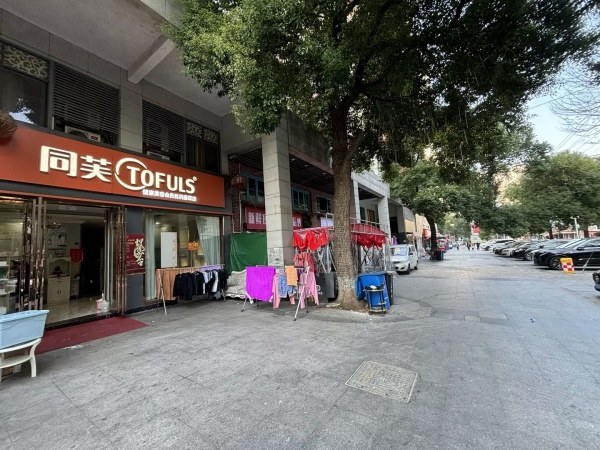 7511147房东直租!君悦香邸小区临街184平门面直租 7511147房东直租!君悦香邸小区临街184平门面直租