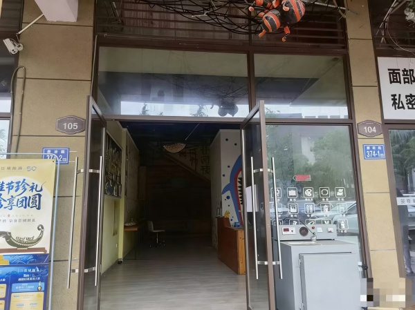 X01015近D铁口.多个大型小区围绕.华润置地临街门面出租 X01015近D铁口.多个大型小区围绕.华润置地临街门面出租