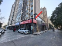 X01032天心区凯姆国际小区出入口头铺拐角临街门面直租