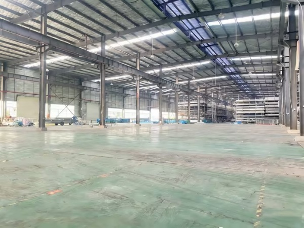 A01042紧邻高速入口.3600平标准园区厂房仓库出租.可分租 A01042紧邻高速入口.3600平标准园区厂房仓库出租.可分租