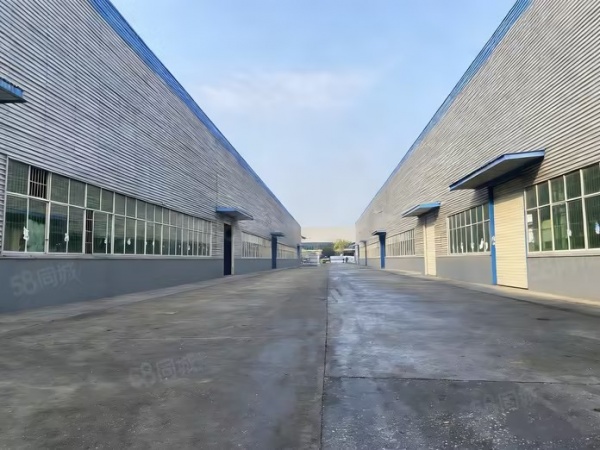 A01042紧邻高速入口.3600平标准园区厂房仓库出租.可分租 A01042紧邻高速入口.3600平标准园区厂房仓库出租.可分租