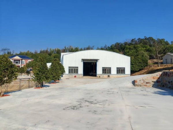 X01050金洲大道长张高速旁.1500平正规厂房出租.带行吊 X01050金洲大道长张高速旁.1500平正规厂房出租.带行吊