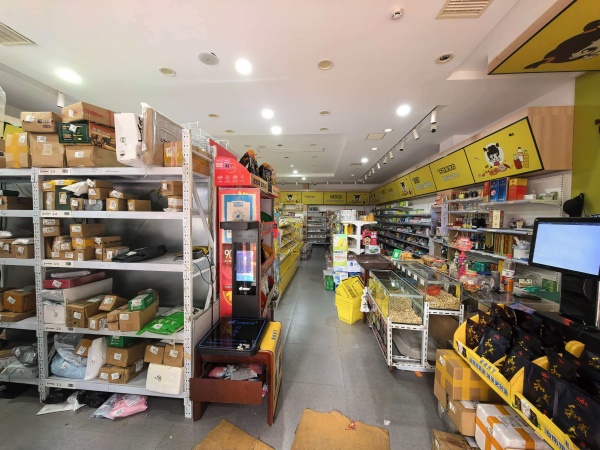 84251 跳楼价13.8 万零食店+400票快递店(可蹲点) 84251 跳楼价13.8 万零食店+400票快递店(可蹲点)