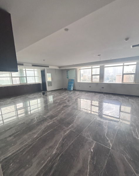 Y03021汽车西站 五楼1920平足浴中心+二楼890平整层火爆招商(无转让费) Y03021汽车西站 五楼1920平足浴中心+二楼890平整层火爆招商(无转让费)