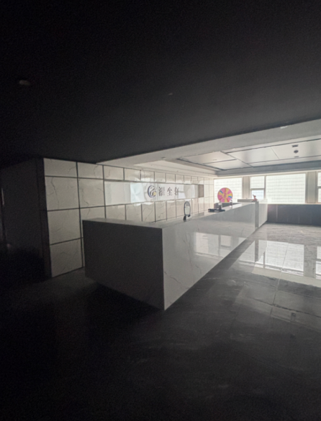 Y03021汽车西站 五楼1920平足浴中心+二楼890平整层火爆招商(无转让费) Y03021汽车西站 五楼1920平足浴中心+二楼890平整层火爆招商(无转让费)