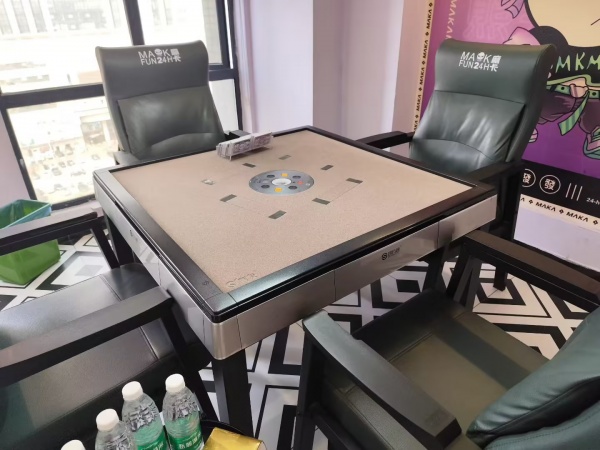 X03069万家丽广场附近110平写字楼出租➕8个包间棋牌转让 X03069万家丽广场附近110平写字楼出租➕8个包间棋牌转让