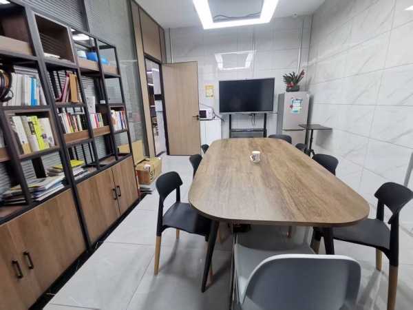 Y03093超低价2.8万/月.地铁口.湘江财富中心豪华写字楼出租 Y03093超低价2.8万/月.地铁口.湘江财富中心豪华写字楼出租