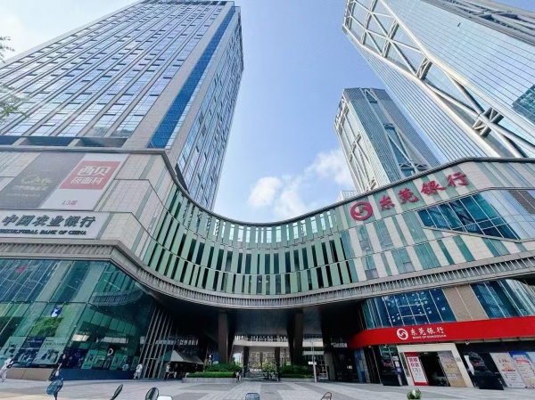 Y03093超低价2.8万/月.地铁口.湘江财富中心豪华写字楼出租 Y03093超低价2.8万/月.地铁口.湘江财富中心豪华写字楼出租