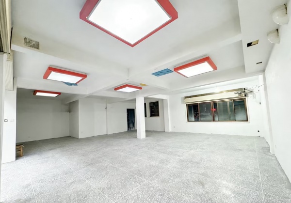 Y03117万人成熟小区.万家丽北路龙塘小区商业街门面出租 Y03117万人成熟小区.万家丽北路龙塘小区商业街门面出租