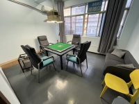 X03124大学旁9个包自助棋牌室转让